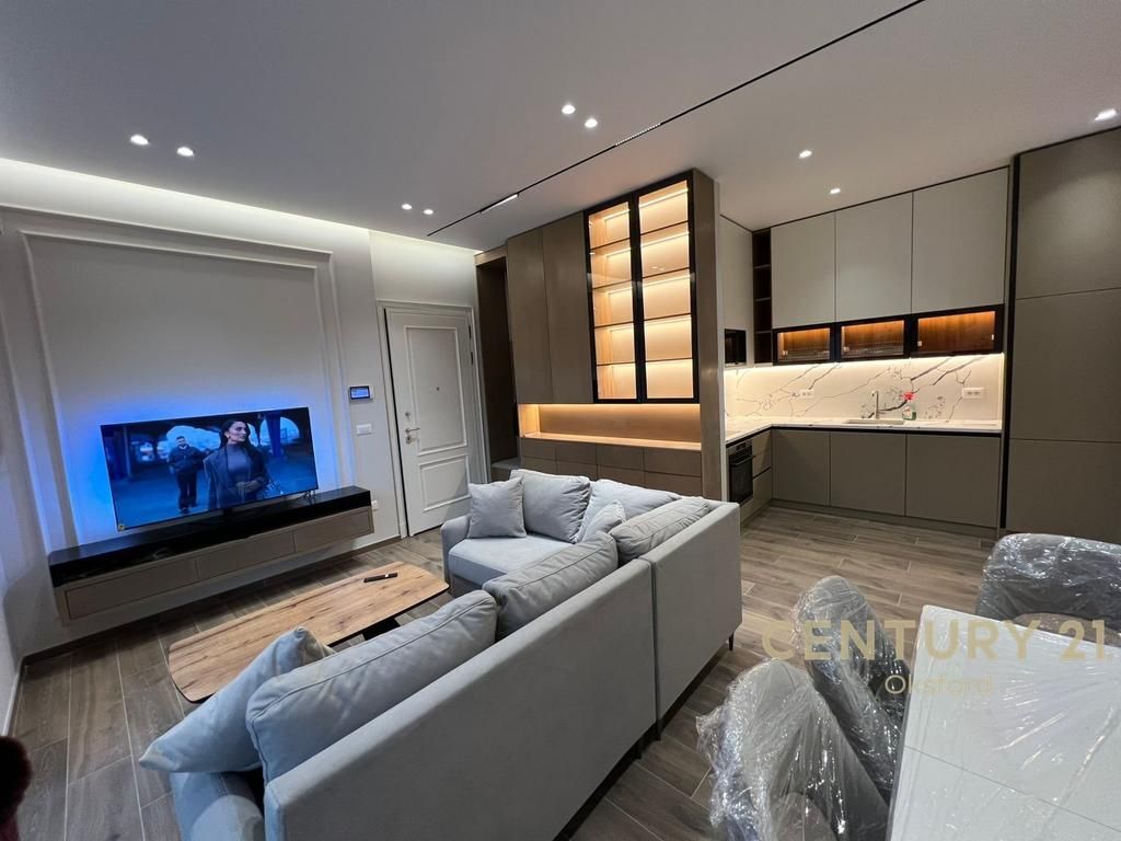 Modern Apartment 2+1+Veranda+Parking Space for Rent, in Deliorgji Complex!
