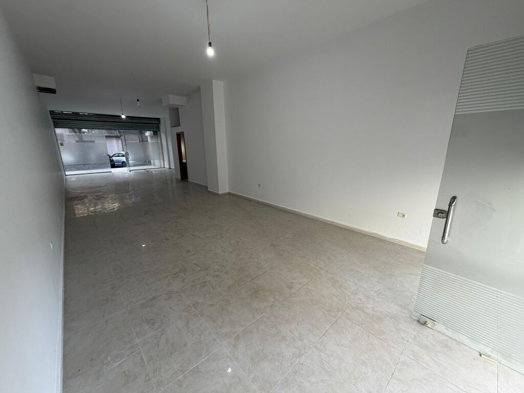 🏢 Negozio in affitto 📍 Selvia, Tirana💶 Prezzo: 850€ netto / mese