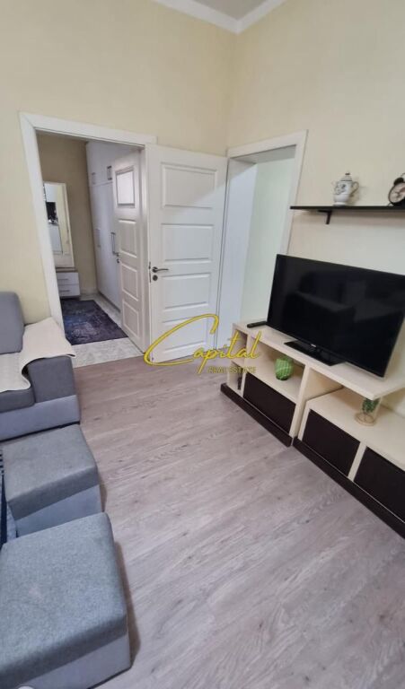APARTAMENT ME QIRA 2+1 21 DHJETORI 50.000 LEKE