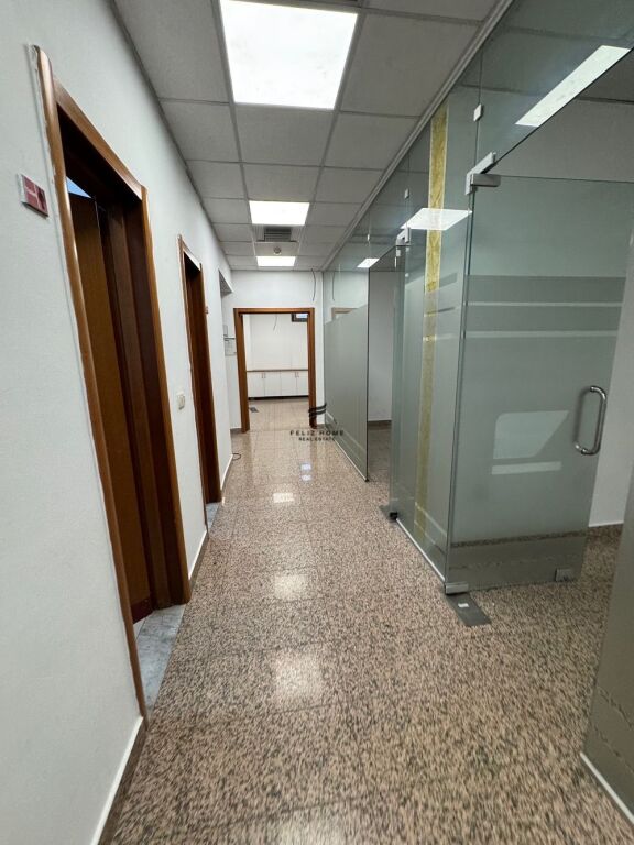 OFFICE FOR RENT 340 M2 BLLOK 5100 EURO