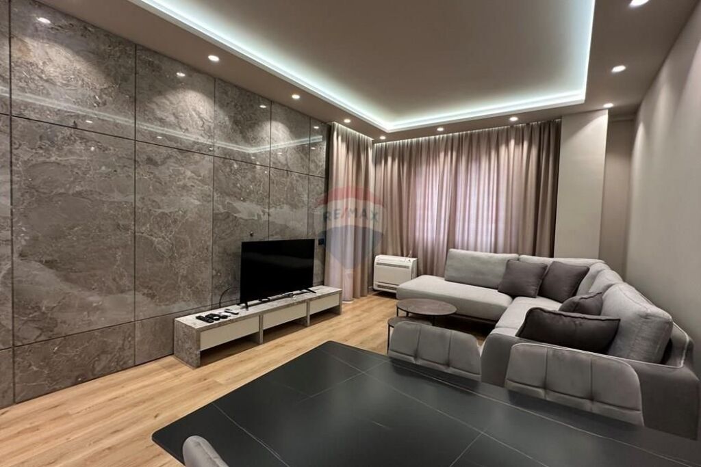 APARTMENT 2+1+2+PARKING SPACE FOR RENT