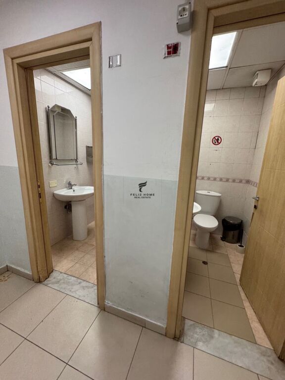 OFFICE FOR RENT 200 M2 BLLOK 3000 EURO