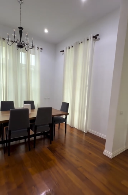 VILLA FOR RENT 3 FLOORS TEG 4,500 EURO