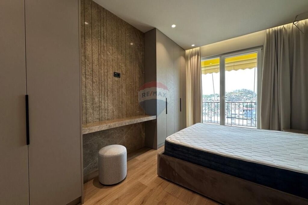 APARTMENT 2+1+2+PARKING SPACE FOR RENT
