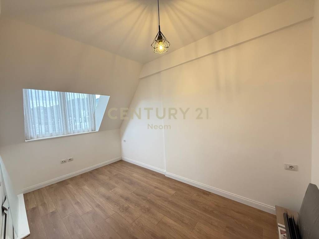 Duplex 3+1+2 in Affitto al Lago Secco – Complesso FZ 2 Posti Auto al Prezzo!