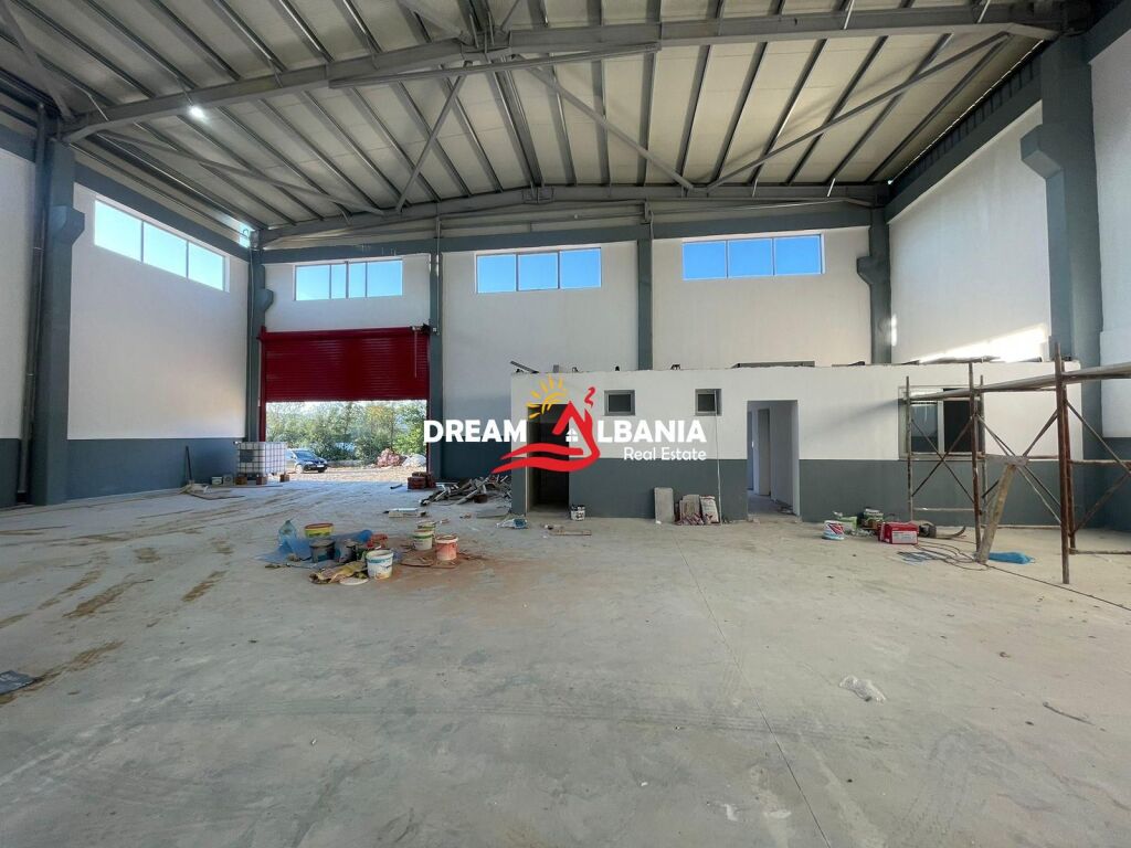 Warehouses for sale on the Tirana-Durres highway (ID 4181065)