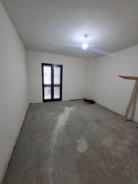 Business premises for rent near the Museum in Durres