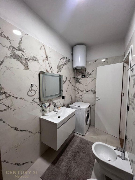 JEPET ME QERA APARTAMENT 1+1 NE TEG