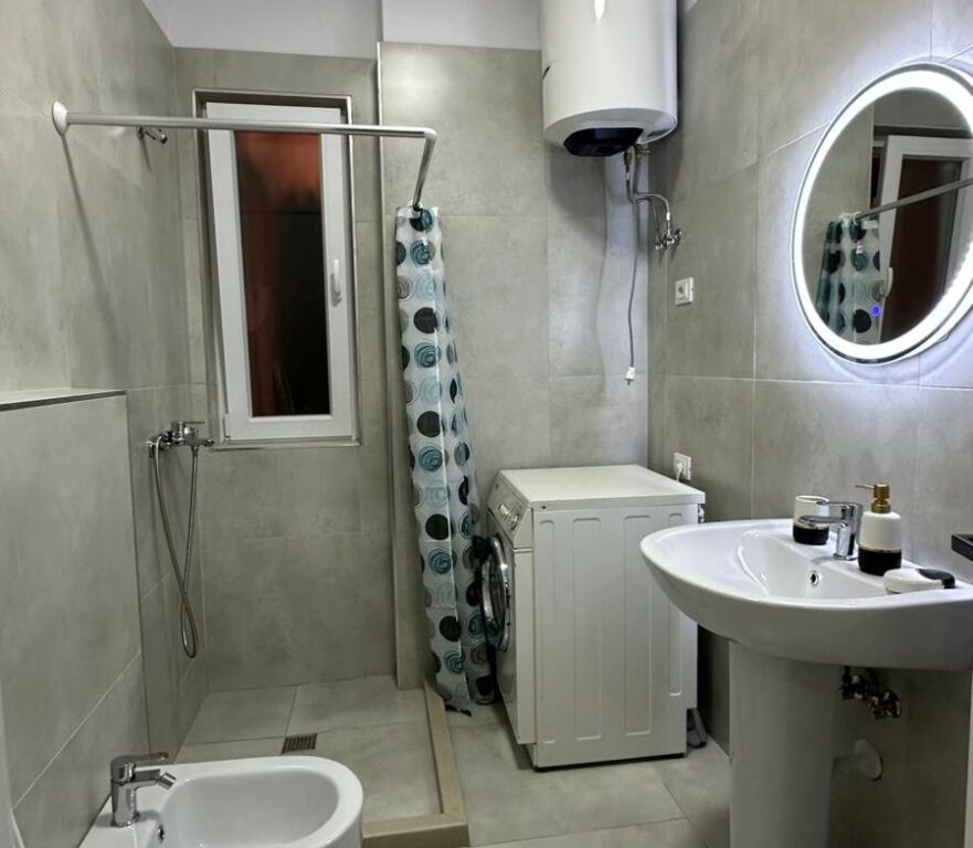 Apartament Me Qera 1+1+Post Parkimi Tek 5 Maji (ID B2101235) Tirane