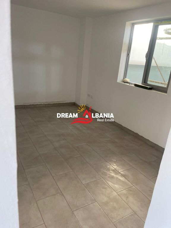 Warehouses for sale on the Tirana-Durres highway (ID 4181065)
