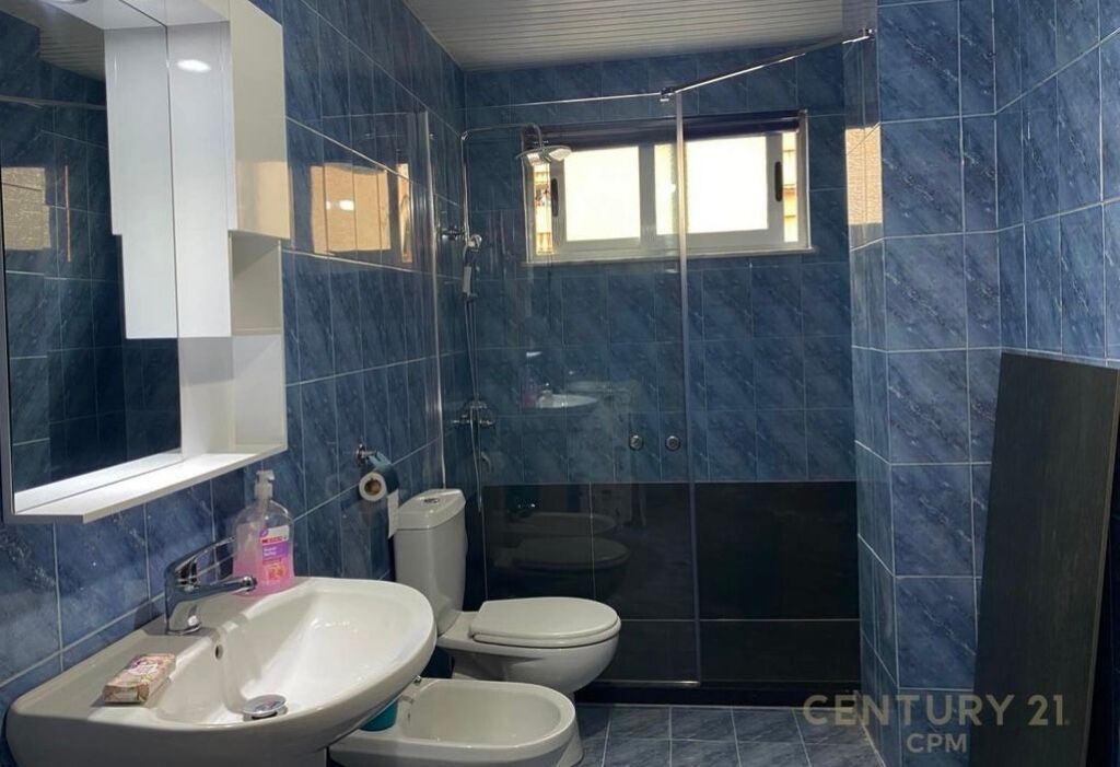 Apartament 1+1 per qira, Komuna e Parisit