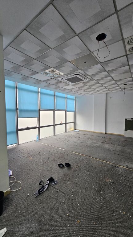 Locale in Affitto per Uffici – Ex Esposizione, Tirana | 200 m² | Posizione Premium