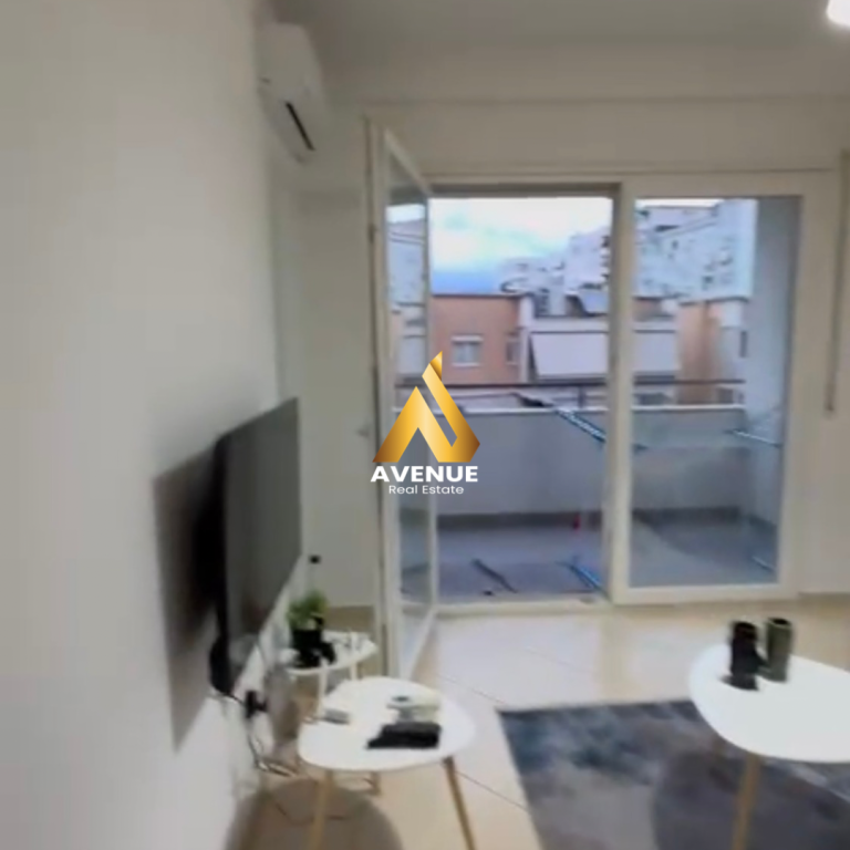JEPET ME QIRA APARTAMENT 1+1, KOMNA E PARISIT, TIRANË
