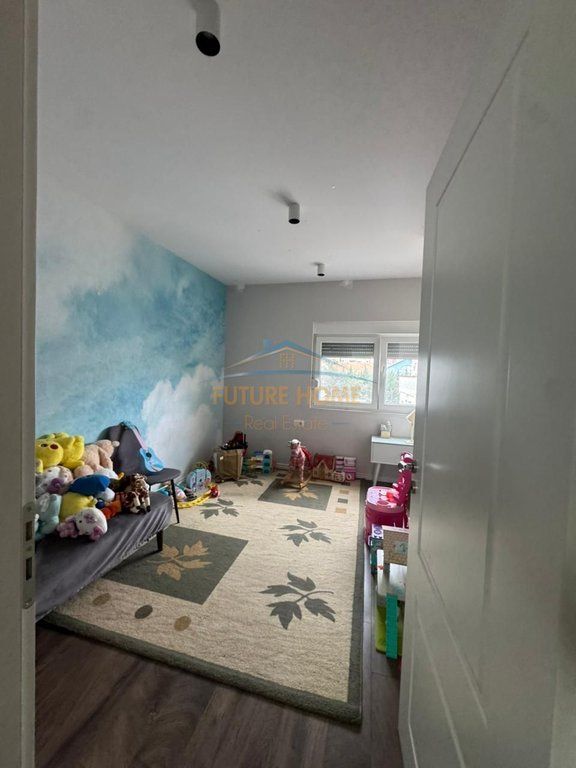 Apartment 3+1+2 for sale, 21 Dhjetori