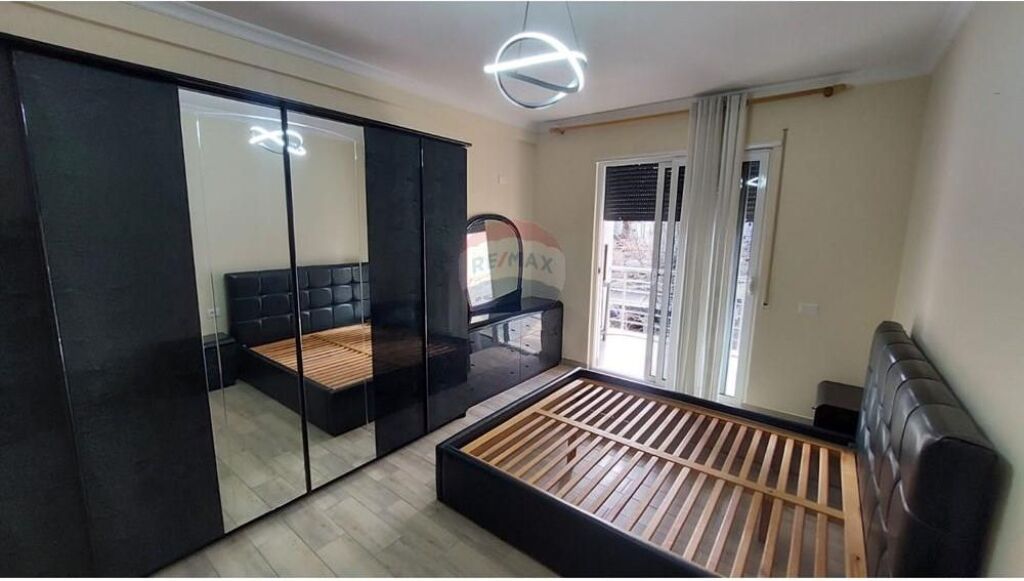 APARTAMENT 1+1 PER QIRA TE RR.DIBRES PRANE QSUT-se