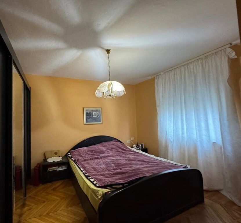 Apartament 1+1 me guzhine te vecuar per qira ne Myslym Shyr