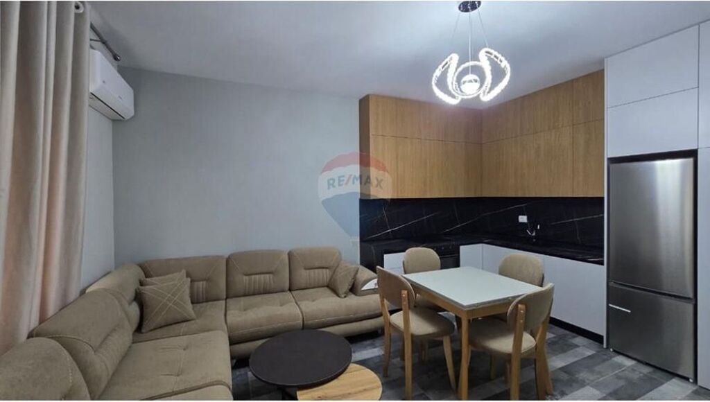 Apartament 1+1 me qira tek Zogu I Zi