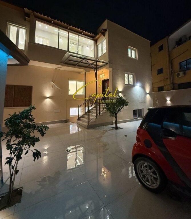 PRIVATE VILLA FOR RENT 340 M2 21 DECEMBER 200,000 LEKE