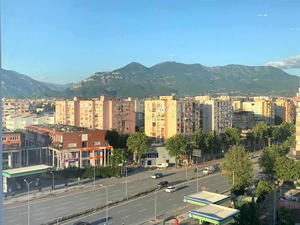 APARTMENT 2+1+2 WITH PARKING SPACE FOR RENT ON DRITAN HOXHA STREET!