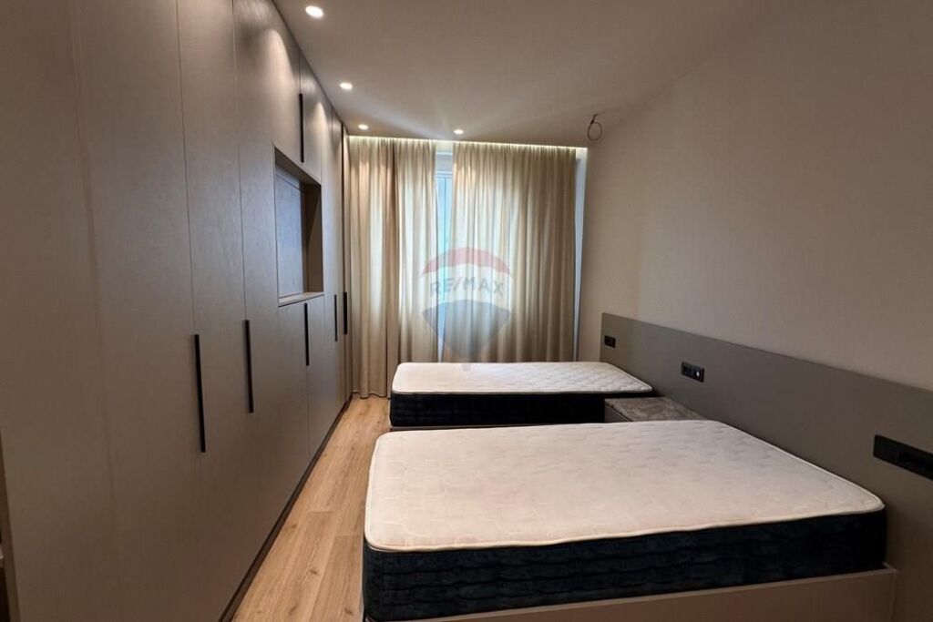 APARTMENT 2+1+2+PARKING SPACE FOR RENT