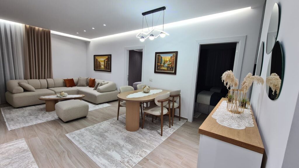 🏙️ For rent 2+1 – Golden Tower Residence, Mine Peza  🏢 7th floor with elevator ✨ New apartment, never lived in before 💶 1,400 € / month  Premium residence, modern furnishing and contemporary conditions.