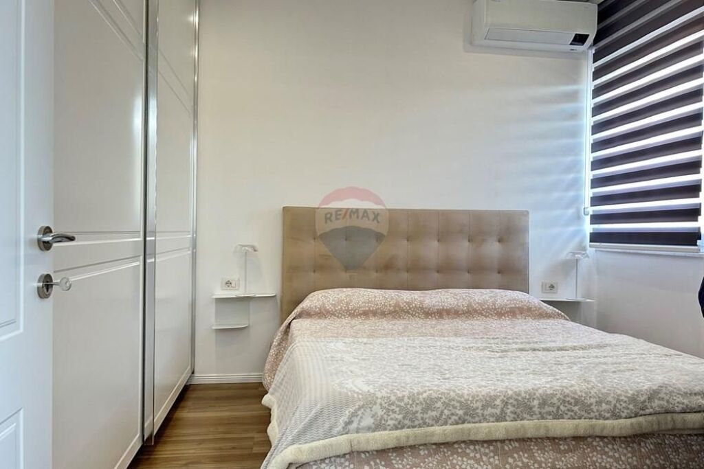 Apartament me qira 1+1 tek Ish Tregu elektrik