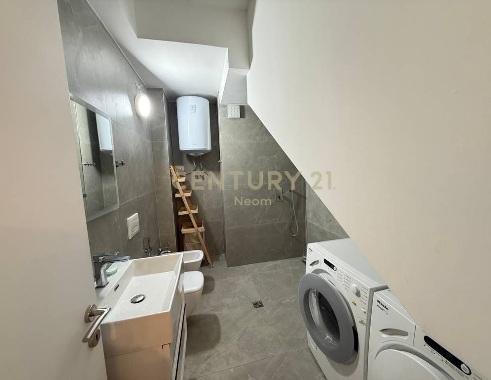 Duplex 3+1+2 in Affitto al Lago Secco – Complesso FZ 2 Posti Auto al Prezzo!