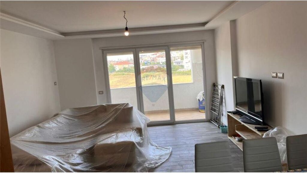 Apartment 2+1+2 for rent in Astir near bar Return.