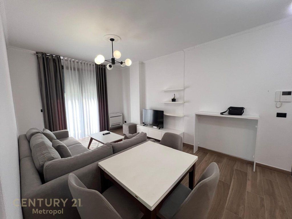 JEPET ME QERA APARTAMENT 1+1 NE TEG