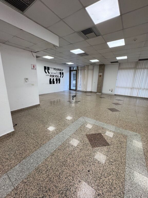 OFFICE FOR RENT 340 M2 BLLOK 5100 EURO