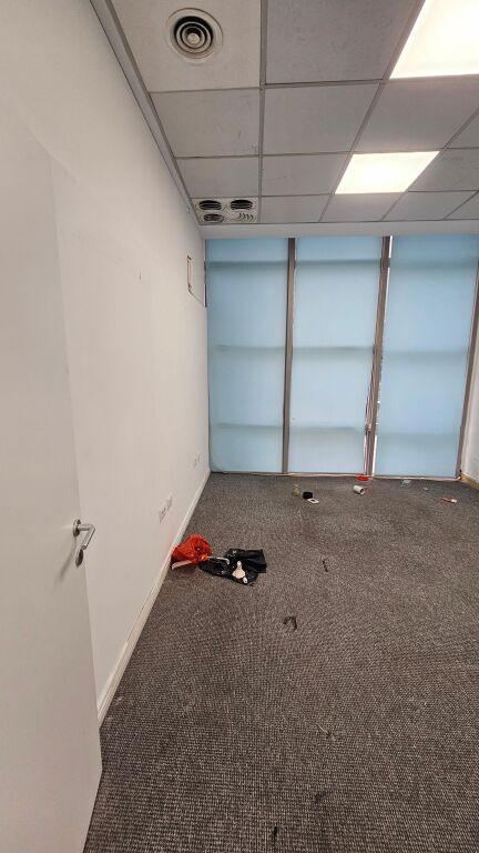 Locale in Affitto per Uffici – Ex Esposizione, Tirana | 200 m² | Posizione Premium