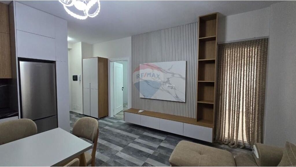 Apartament 1+1 me qira tek Zogu I Zi