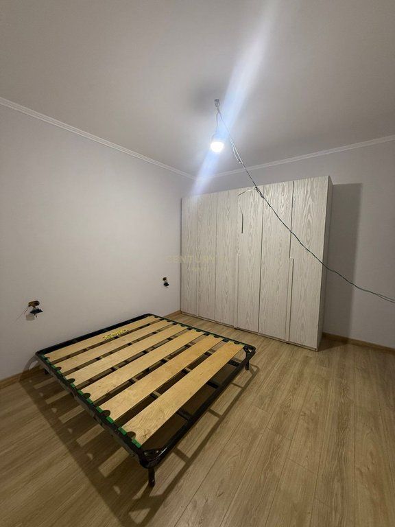 Jepet me qira Apartament 1+1 – Rruga Jordan Misja, pranë “Kontakt”