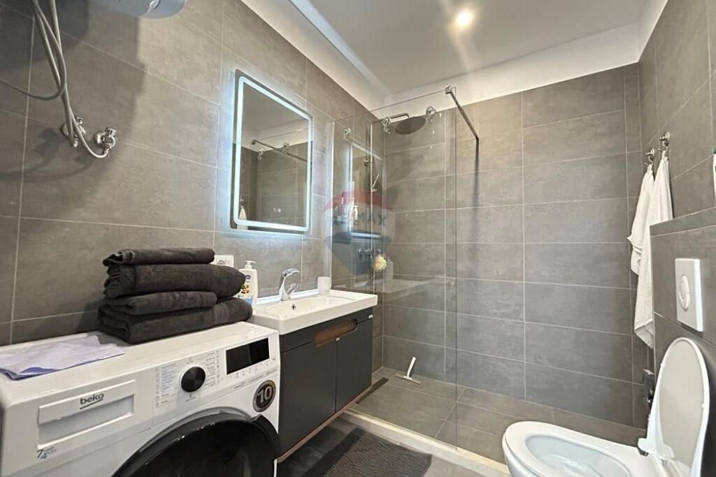 Apartament me qira 1+1 tek Ish Tregu elektrik