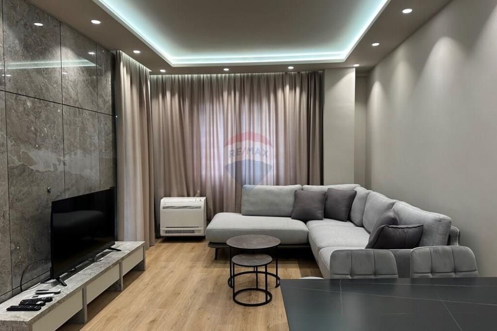 APARTMENT 2+1+2+PARKING SPACE FOR RENT
