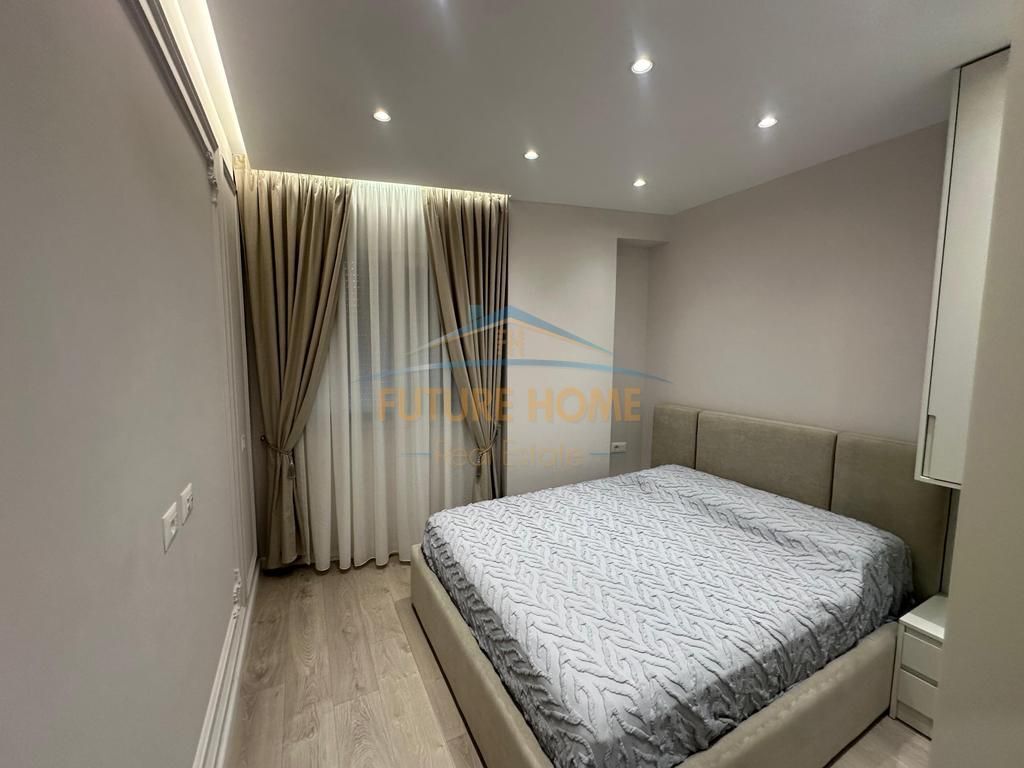 Shitet Apartament 3+1+2,tek Kompleksi E-88,Tiranë. Prestige60260