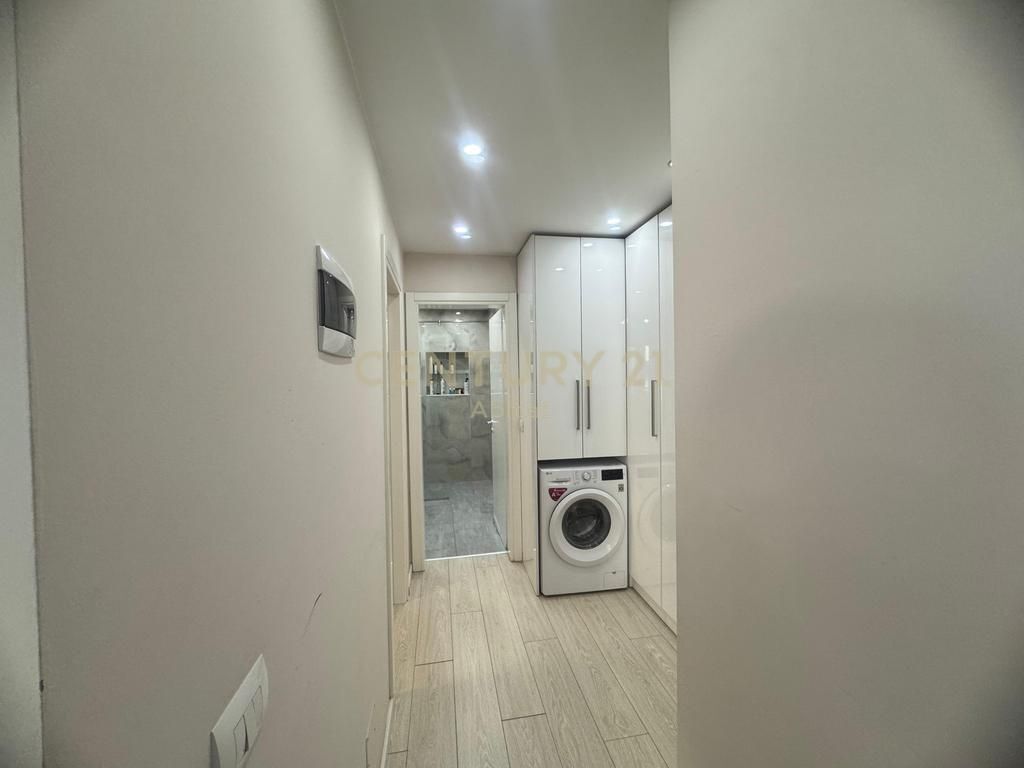APPARTAMENTO 1+1 IN AFFITTO, VIA KAVAJES: Condor Center