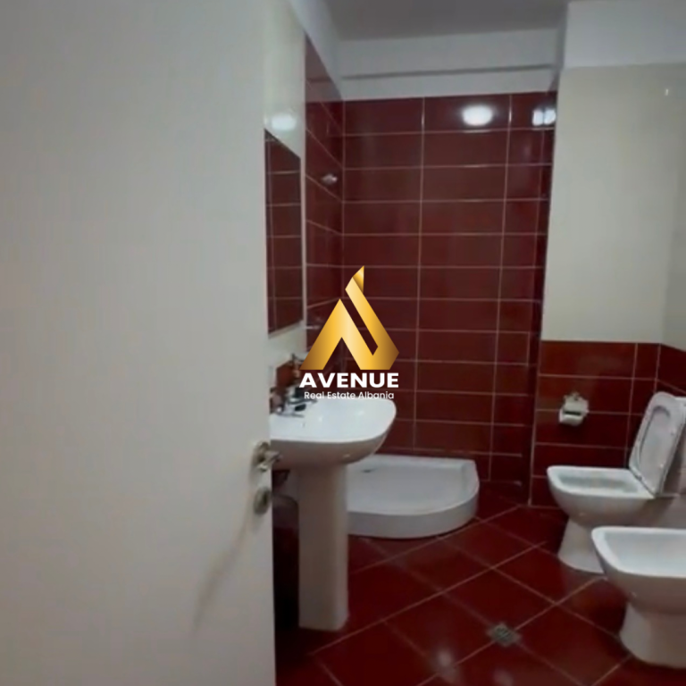 JEPET ME QIRA APARTAMENT 1+1, KOMNA E PARISIT, TIRANË