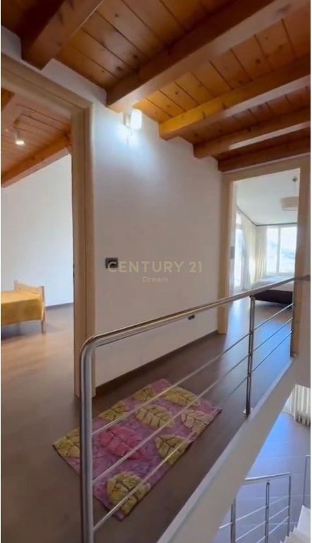 SHITET DUPLEX TEK KODRA E DIELLIT