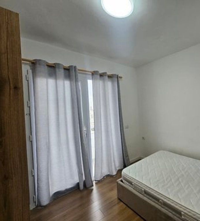 JEPET ME QIRA APARTAMENT 3+1 TE ISH FUSHA AVIACIONIT