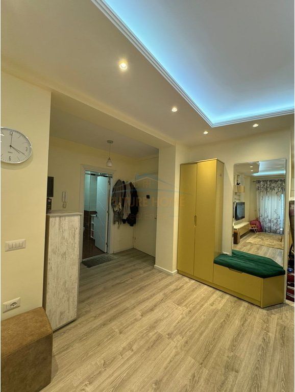 For sale, Apartment 1+1, Komuna e Parisit, Tirana.
