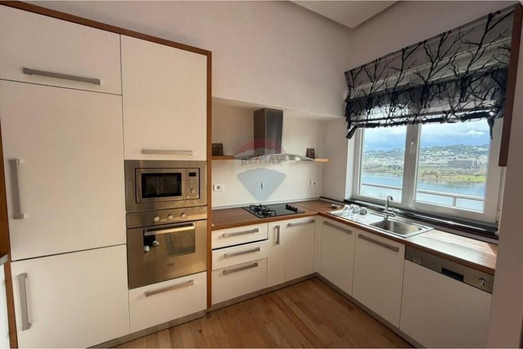 Apartament - Për Qira - Liqeni i Tiranës, Tiranë(ID: 530551001-346)