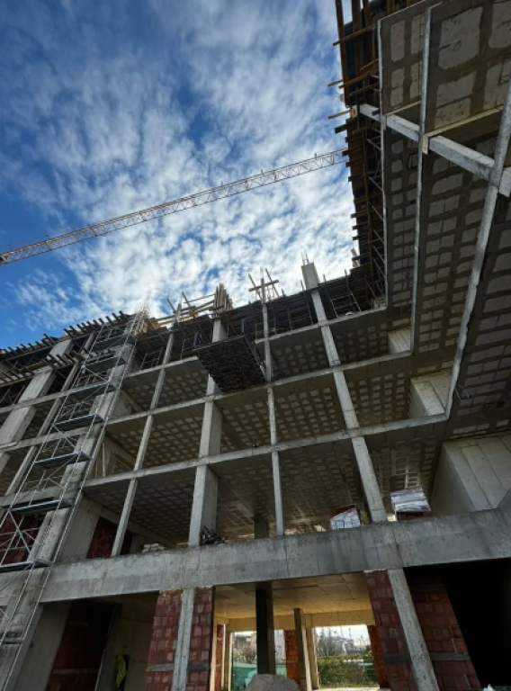 🏠 Appartamento 2+1 in Vendita – Centro Kamëz