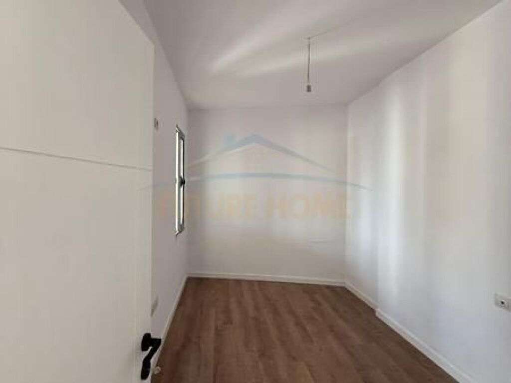 For sale, Apartment 2+1+Veranda, New Ring, Tirana