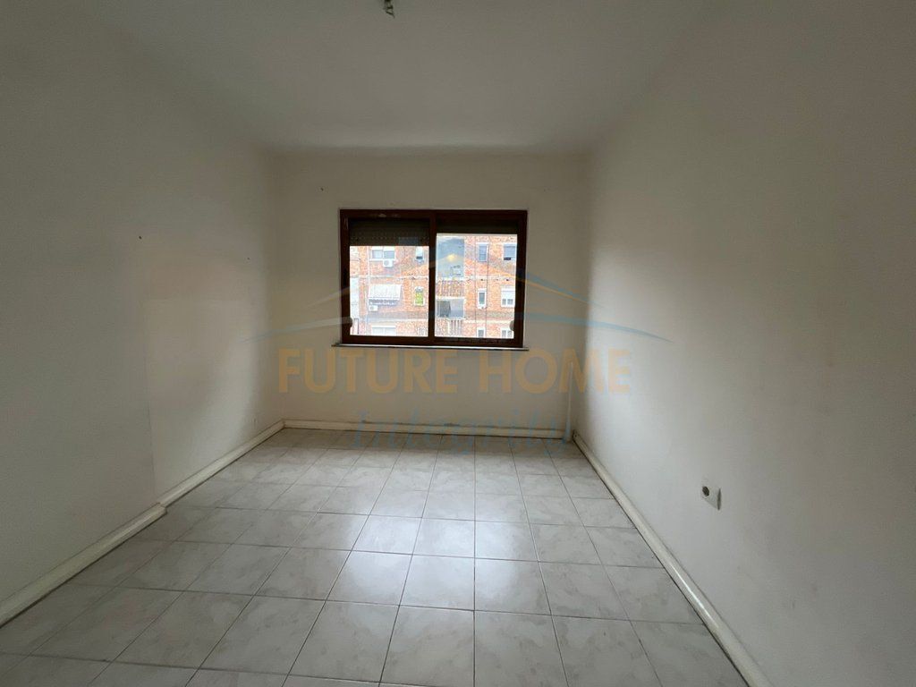 In vendita, Appartamento 2+1, Ex Esposizione, Tirana.