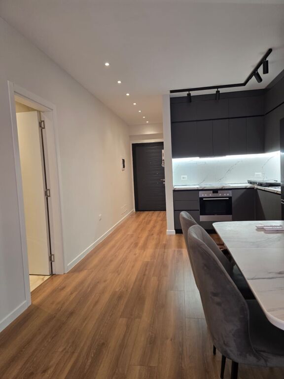 Apartament me qira post parkimi