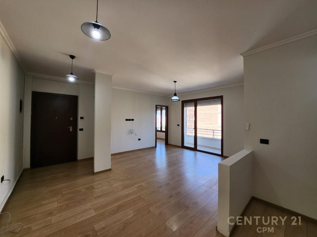 AMBIENT PER ZYRA TEK KOMPLEKSI DELIJORGJI