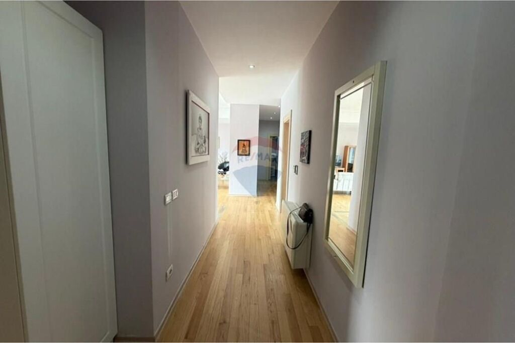 Apartament - Për Qira - Liqeni i Tiranës, Tiranë(ID: 530551001-346)