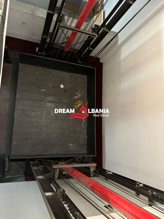 Godine 3 kateshe kapanon ne shitje ne Vore prane Autostrades Tirane-Durres (ID 4181071 ).