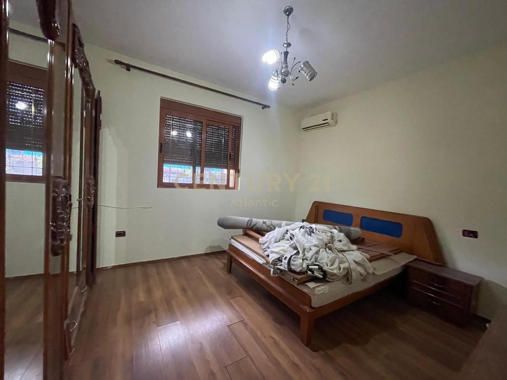 SHITET SHTEPI PRIVATE NE ISH KENETE DURRES,LAGJIA 17!